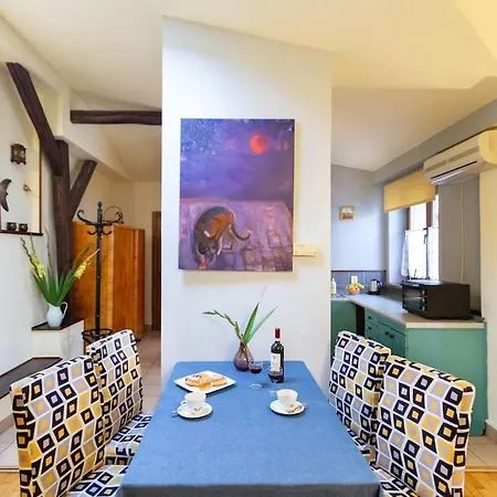 Apartment Art Loft
